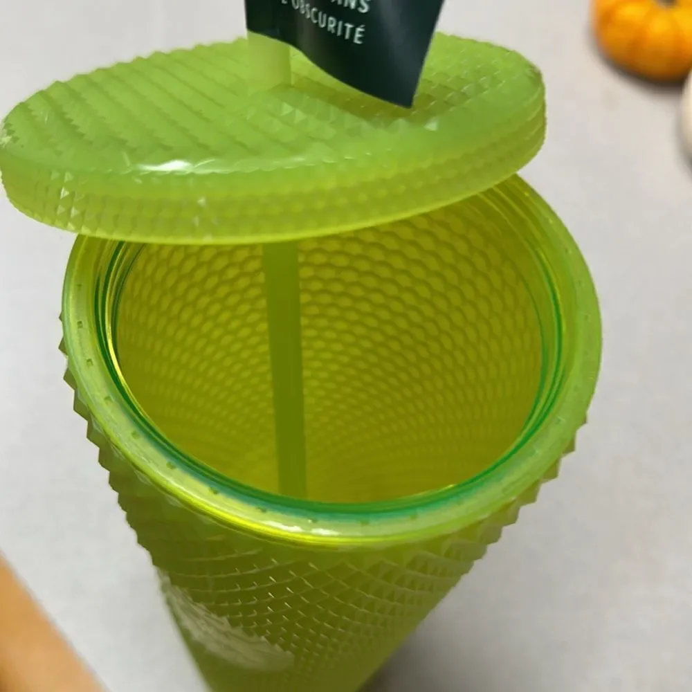 starbucks glow in the dark cup